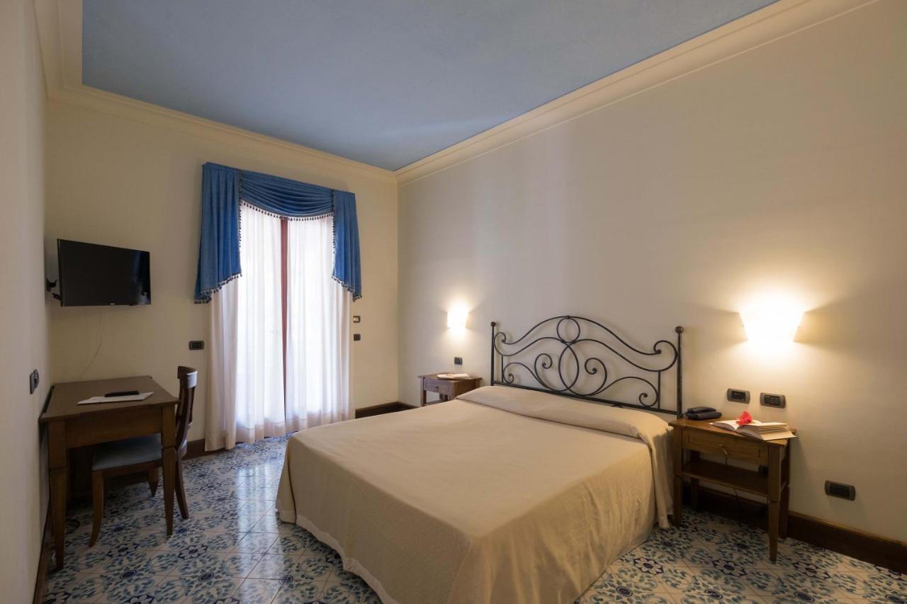 Hotel Aktea Липари Экстерьер фото
