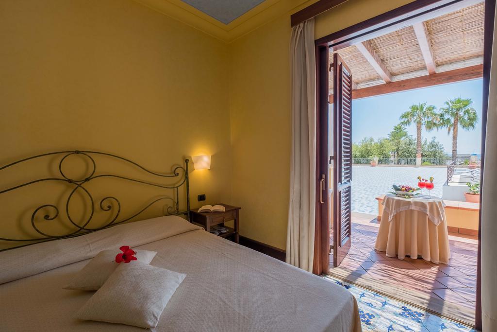 Hotel Aktea Липари Экстерьер фото
