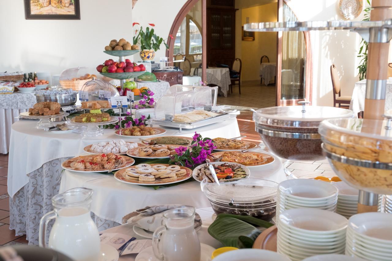 Hotel Aktea Липари Экстерьер фото